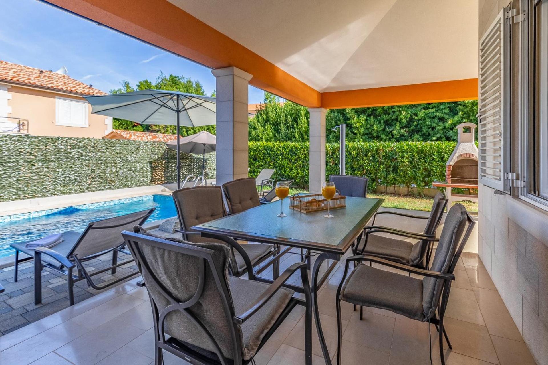 Villas Lotus With Pool And Jacuzzi Pula Ngoại thất bức ảnh