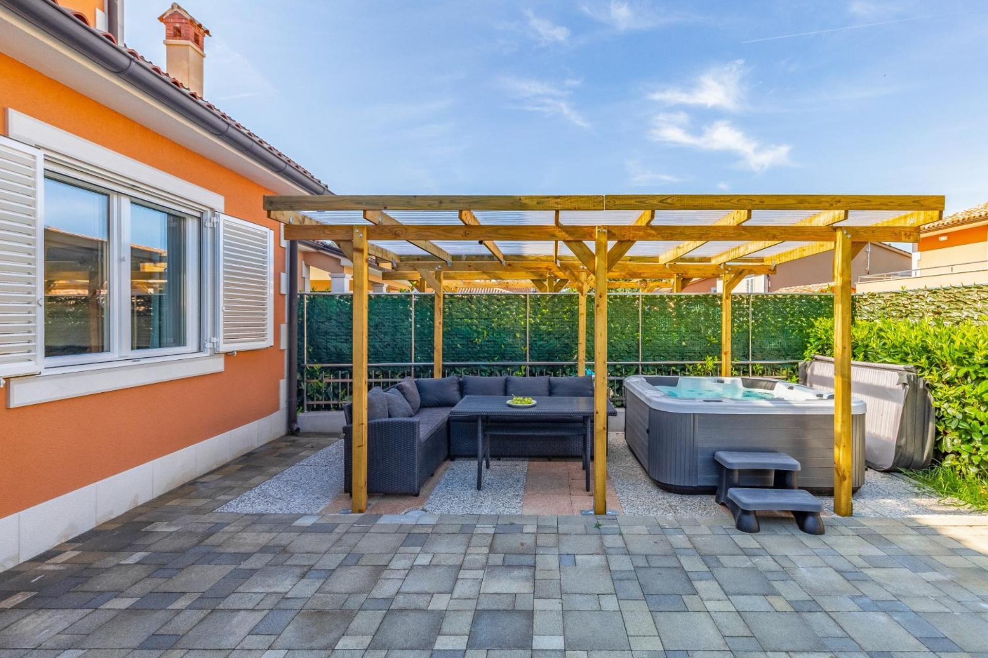 Villas Lotus With Pool And Jacuzzi Pula Ngoại thất bức ảnh