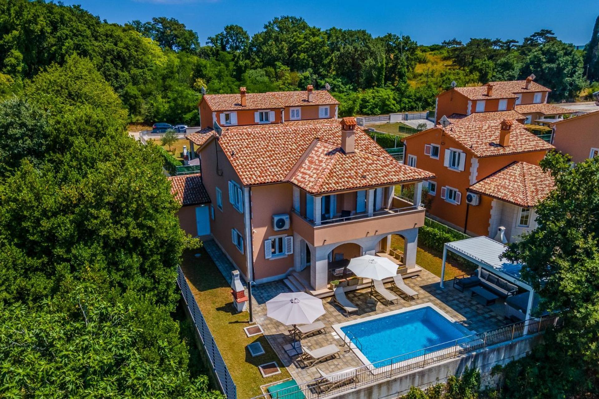 Villas Lotus With Pool And Jacuzzi Pula Ngoại thất bức ảnh