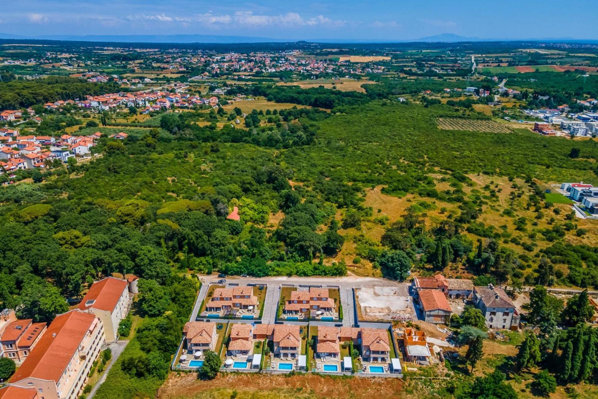 Villas Lotus With Pool And Jacuzzi Pula Ngoại thất bức ảnh