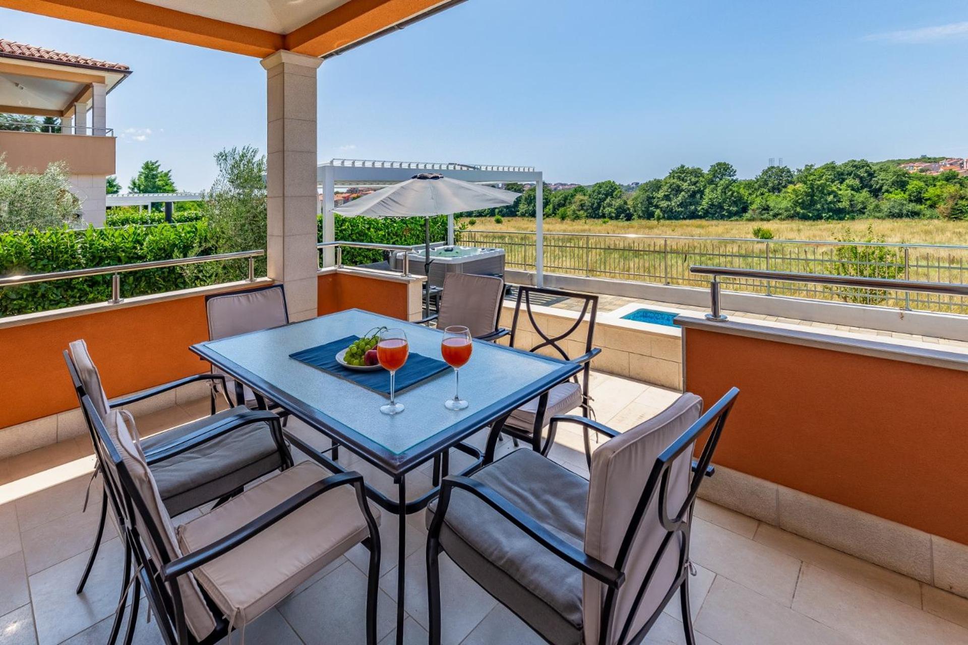 Villas Lotus With Pool And Jacuzzi Pula Ngoại thất bức ảnh