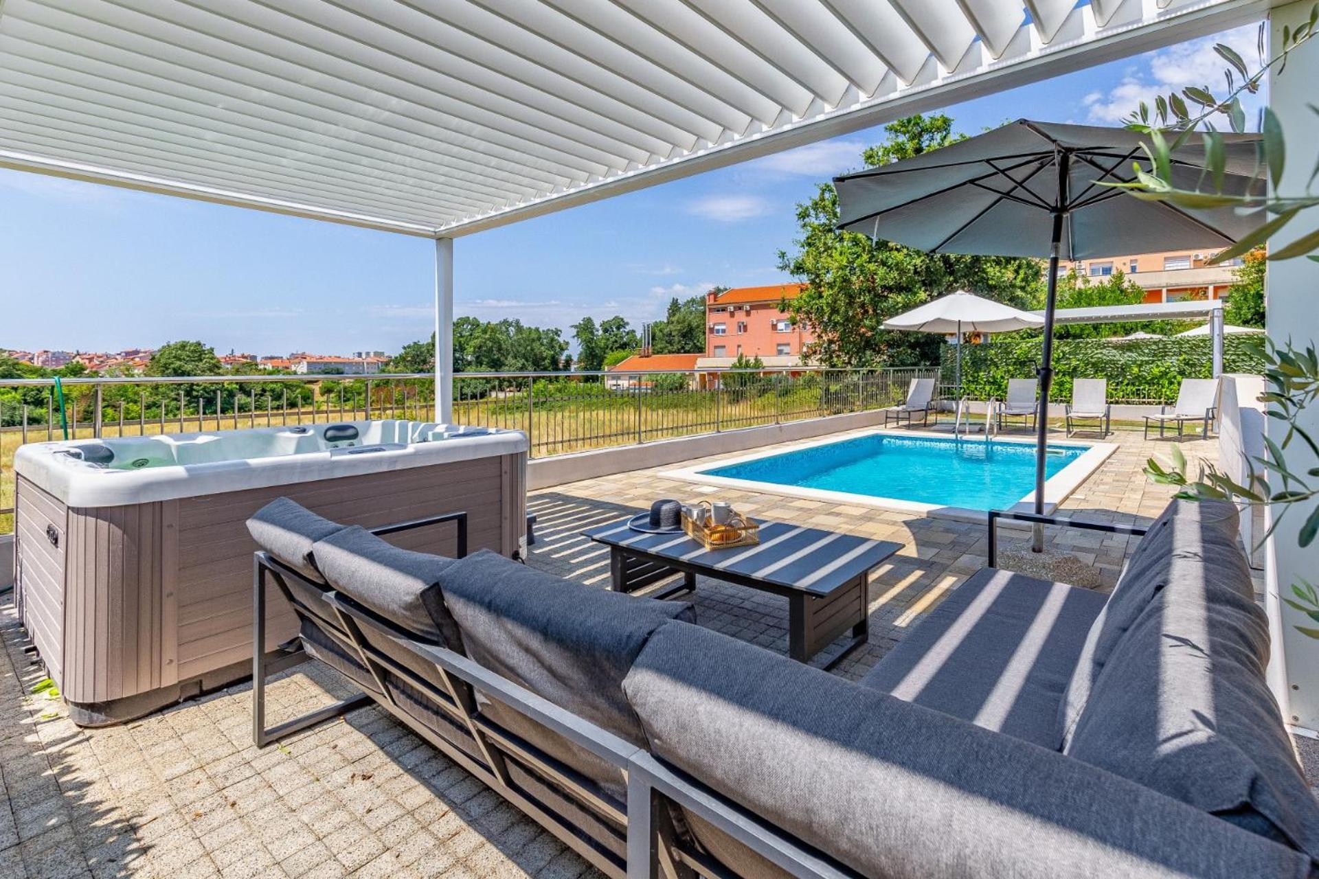 Villas Lotus With Pool And Jacuzzi Pula Ngoại thất bức ảnh